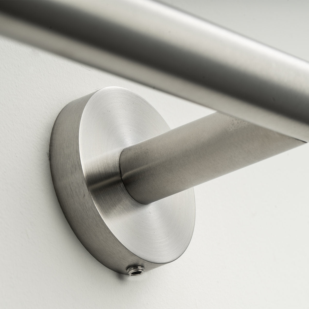 23.62in Wall Mounted Single Towel Bar H1G030B310