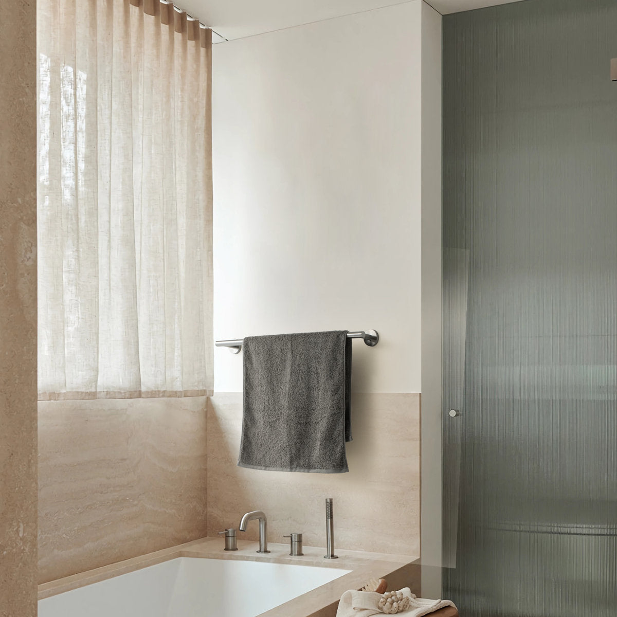 23.62in Wall Mounted Single Towel Bar H1G030B310