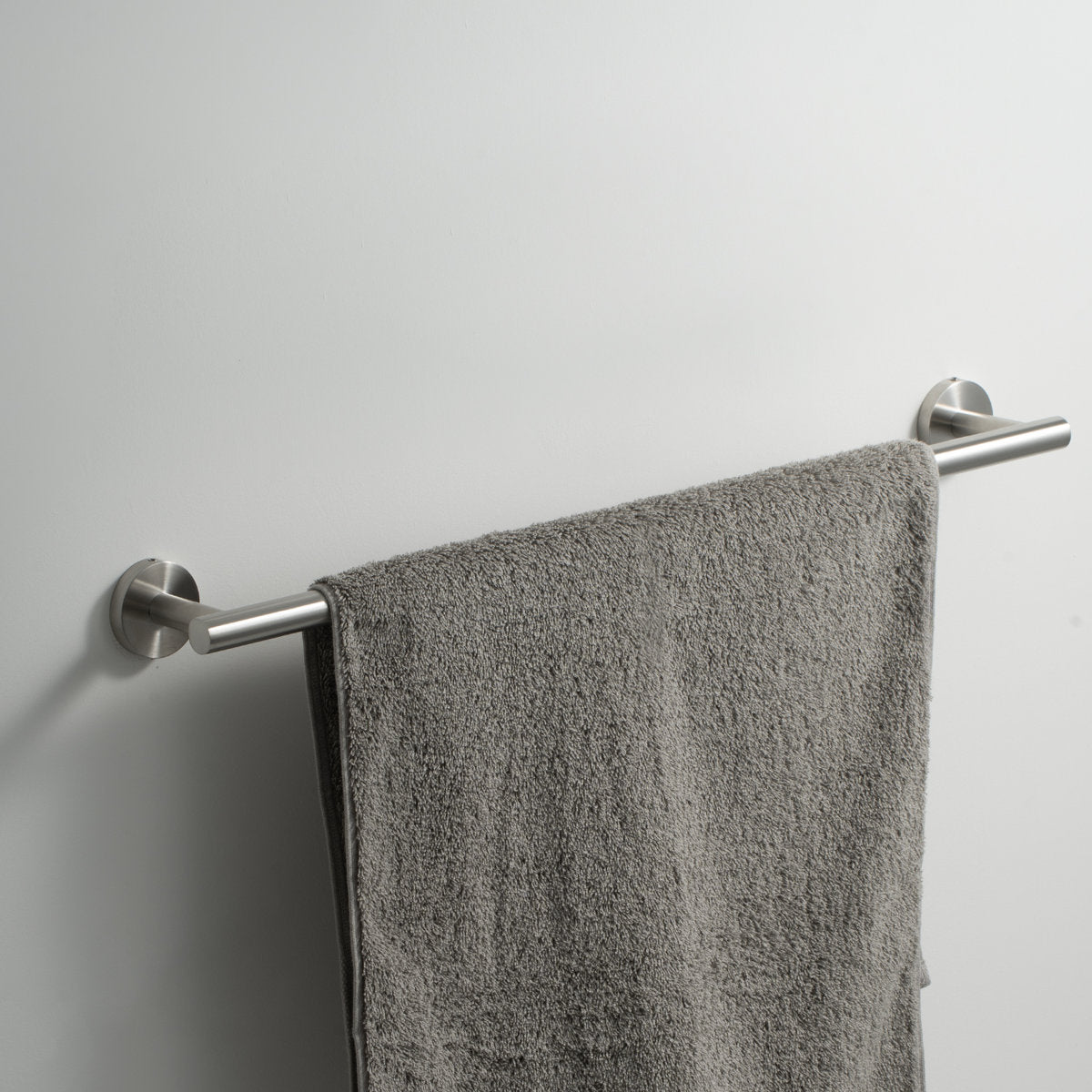 23.62in Wall Mounted Single Towel Bar H1G030B310