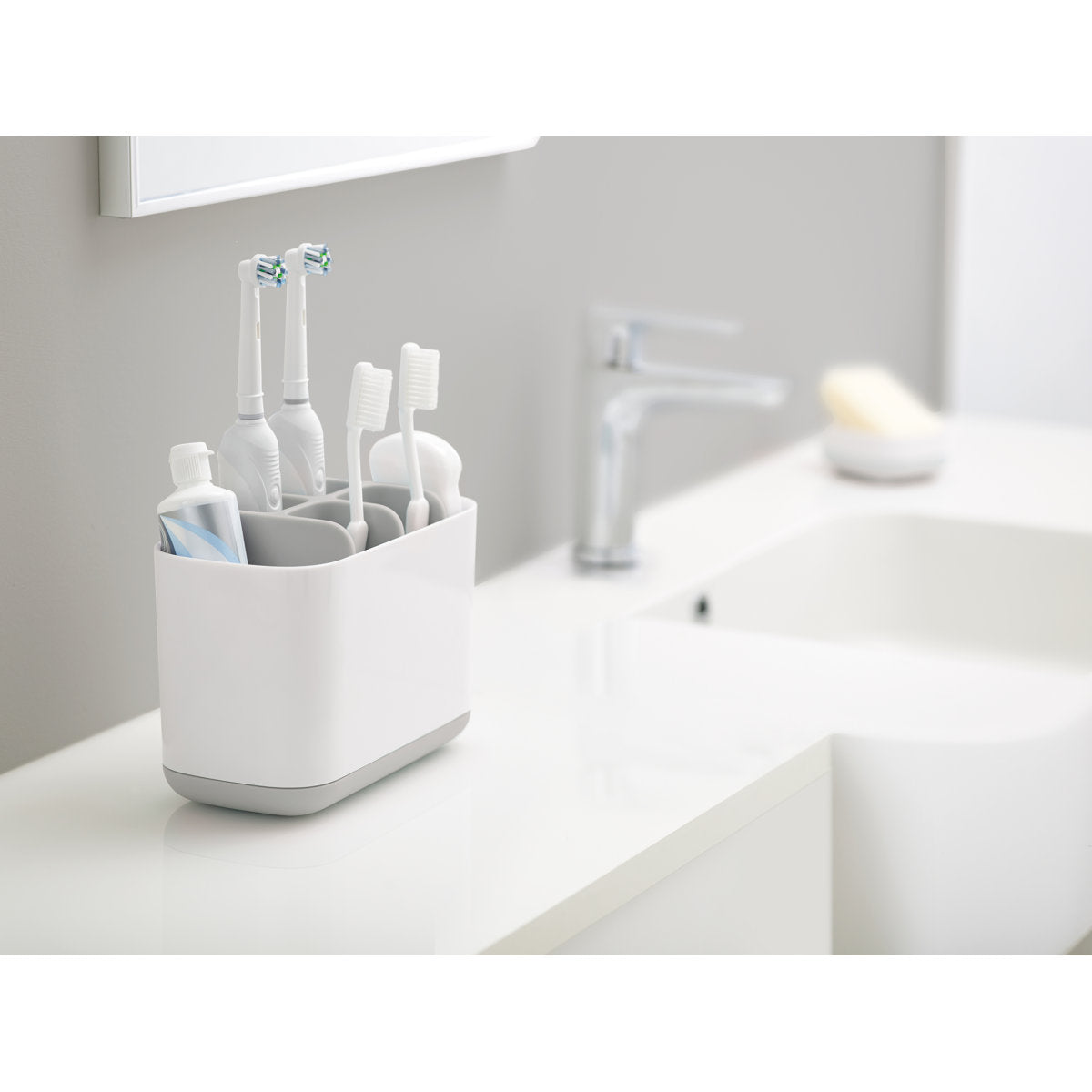 Joseph Joseph EasyStore Large Toothbrush Holder