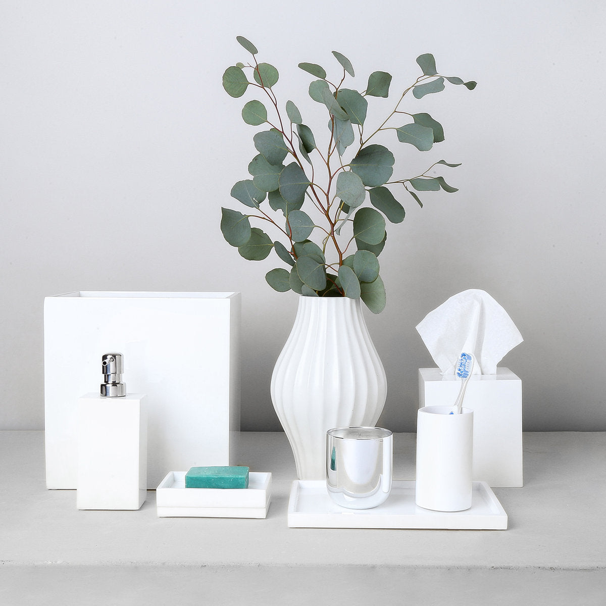 Lacquer Bath Soap Dish