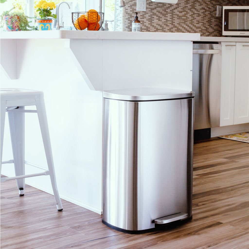 Qualiazero 13.2 Gallon & Two 1.3 Gallon Stainless Steel Rectangular Step On Trash Can Set