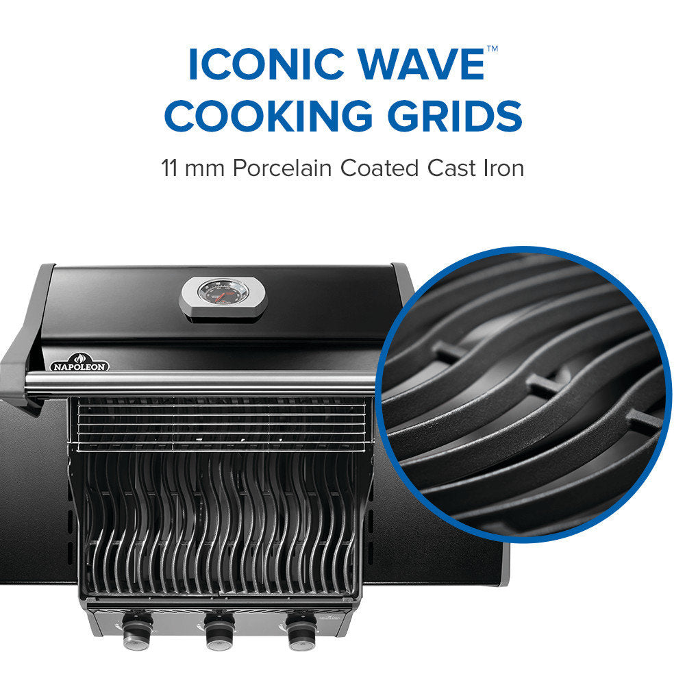 Rogue? 425 3-Burner Grill with Cast Iron Cooking Grids