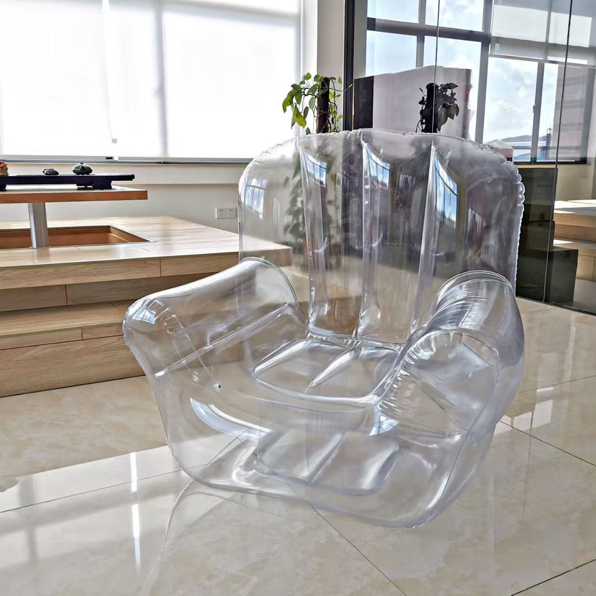 Transparent PVC Inflatable Lazy Sofa, Foldable Lightweight Inflatable Lounger, Modern Creative Air Sofa for Indoor Living Room Leisure and Outdoor Camping Picnic Use